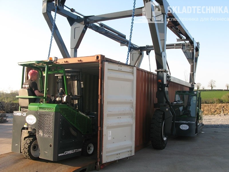 Combilift Straddle Carrier Combilift Straddle Carrier — изображение 9