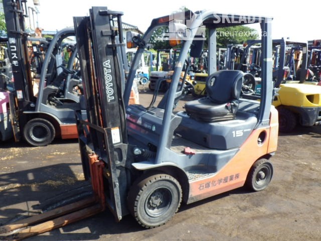 Погрузчик Toyota 8FG15 (2007) Погрузчик Toyota 8FG15 (2007)